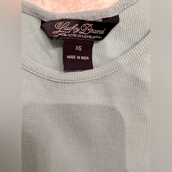 Lucky Brand Fitted Tank - Picture 2 of 3